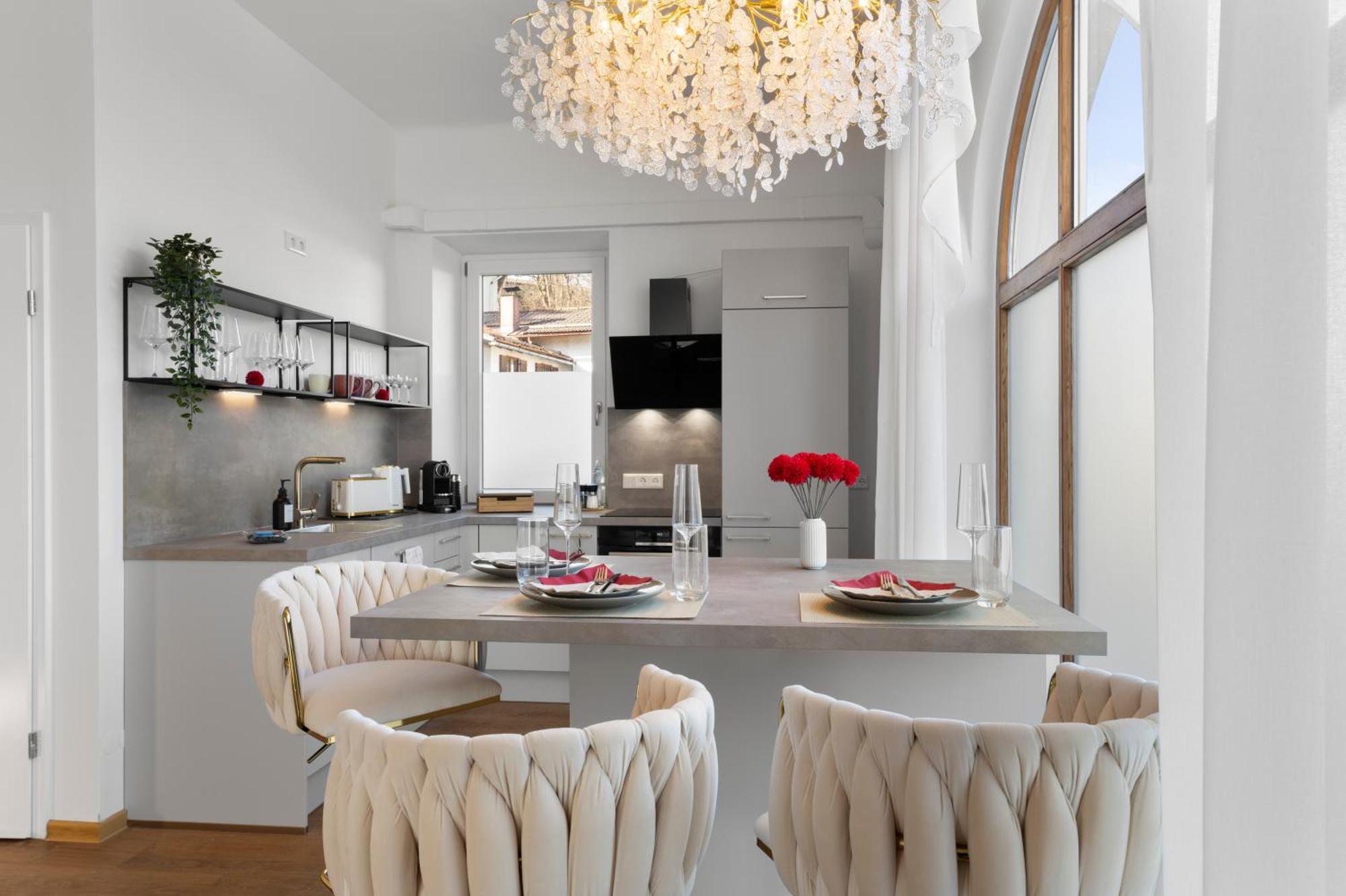 Liebelei Miesbach - Boutique-Apartment Mit Terrasse Im Zentrum Εξωτερικό φωτογραφία