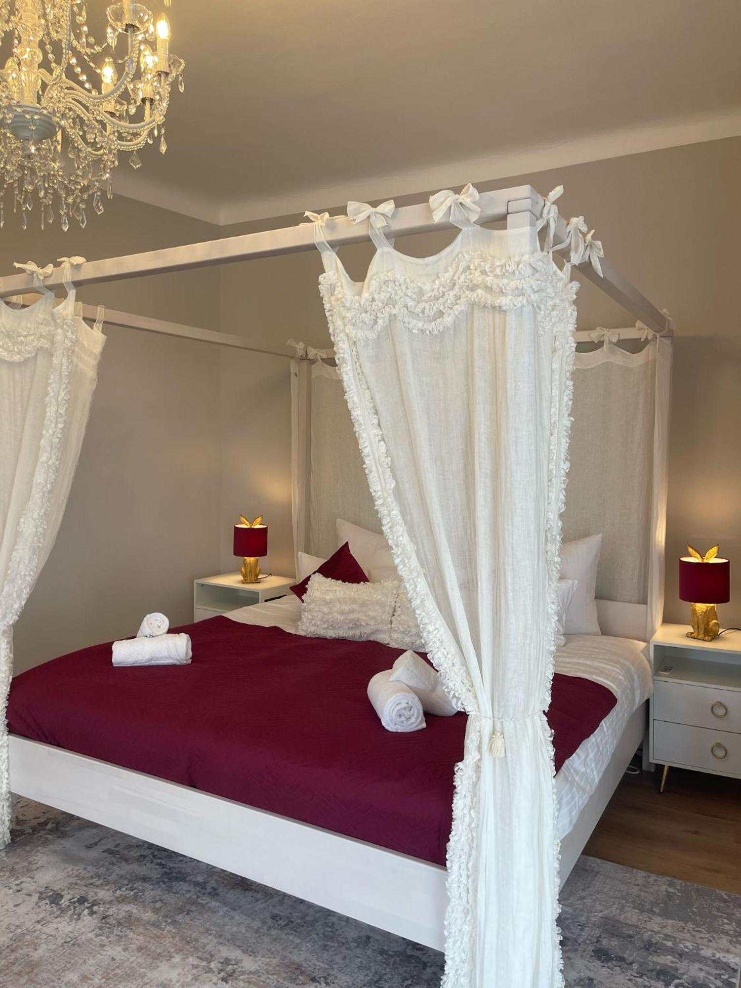 Liebelei Miesbach - Boutique-Apartment Mit Terrasse Im Zentrum Εξωτερικό φωτογραφία